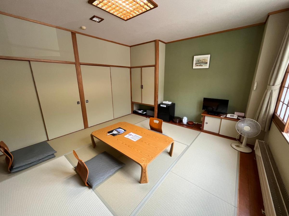 Marukoma Onsen Ryokan Chitose  Exteriör bild