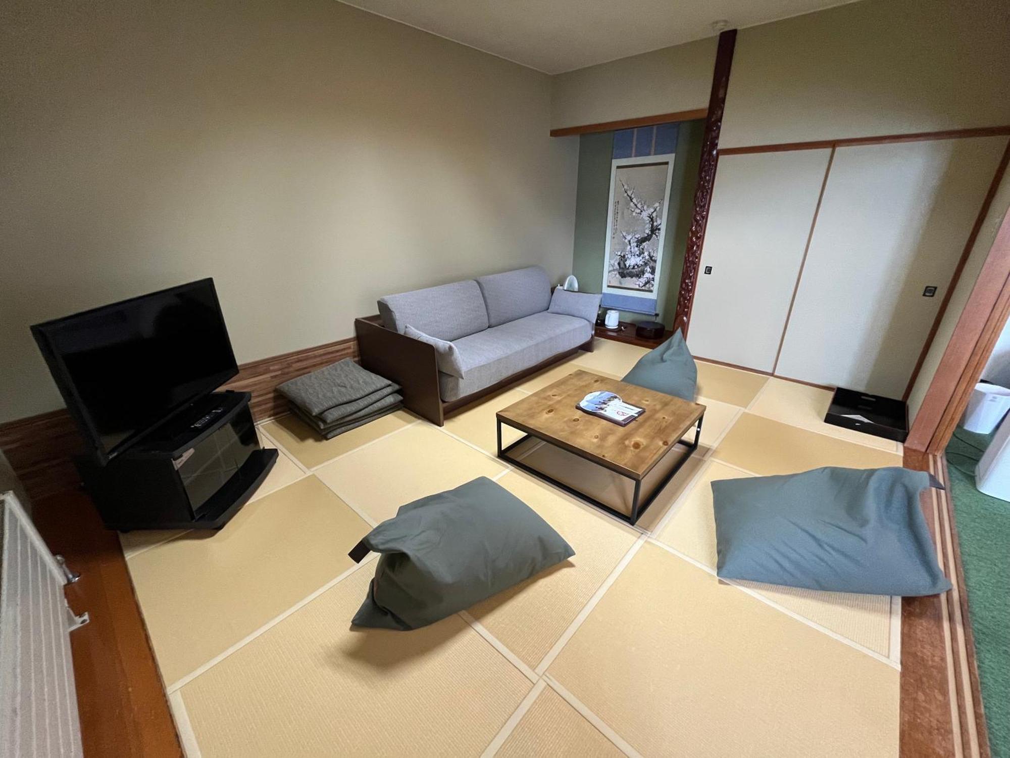 Marukoma Onsen Ryokan Chitose  Exteriör bild
